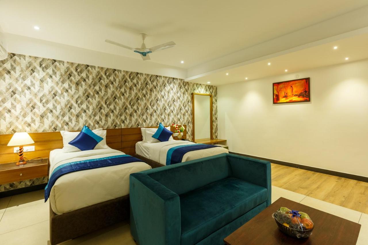 Royal Ace Boutique Hotel Bangalore Extérieur photo