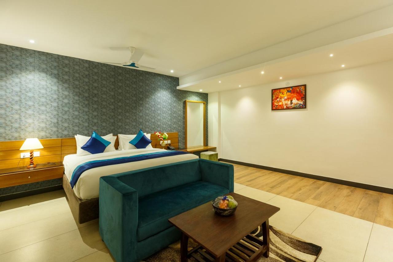 Royal Ace Boutique Hotel Bangalore Extérieur photo