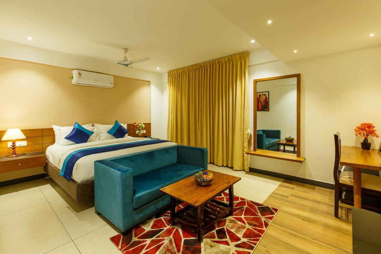 Royal Ace Boutique Hotel Bangalore Extérieur photo